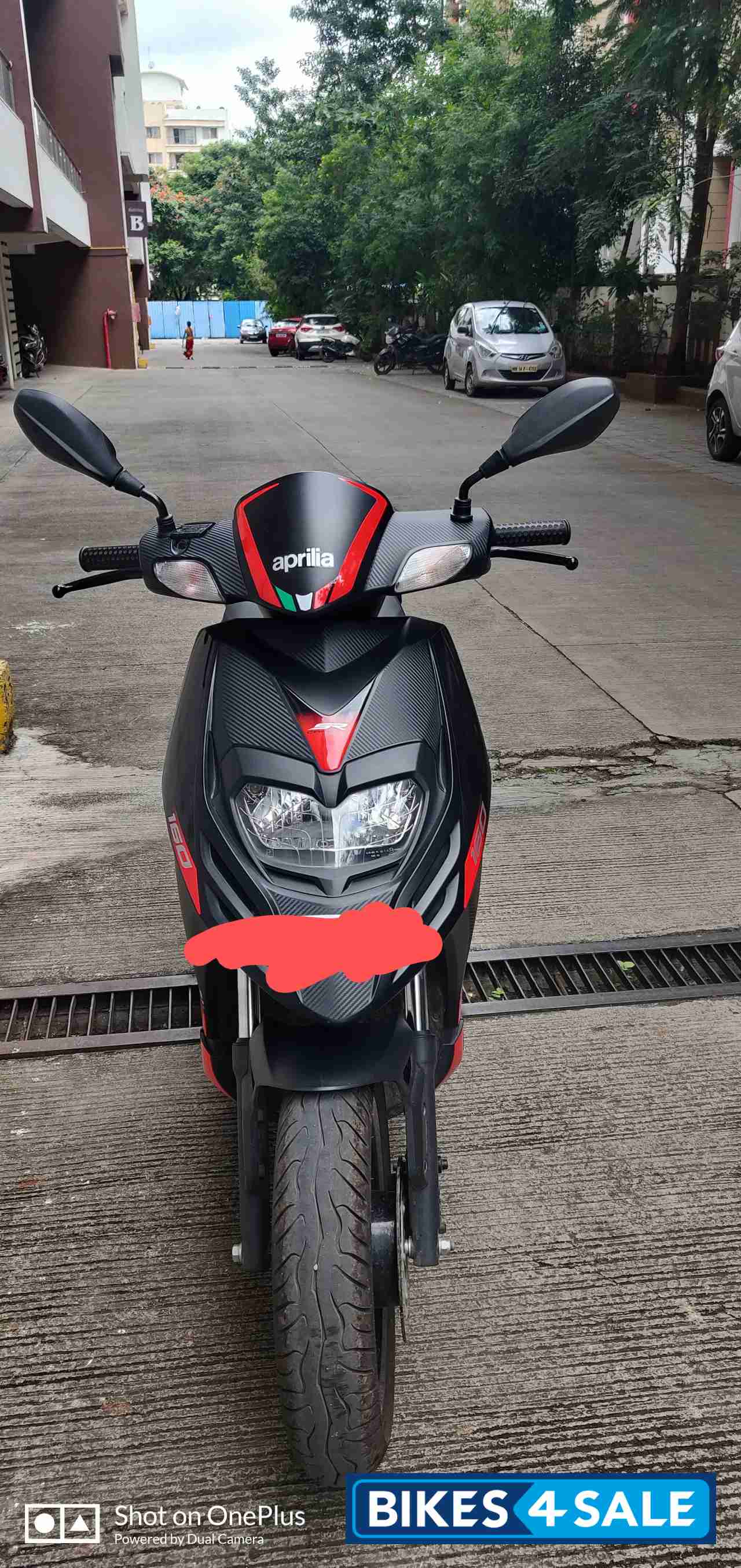 Aprilia SR 160 Carbon ABS