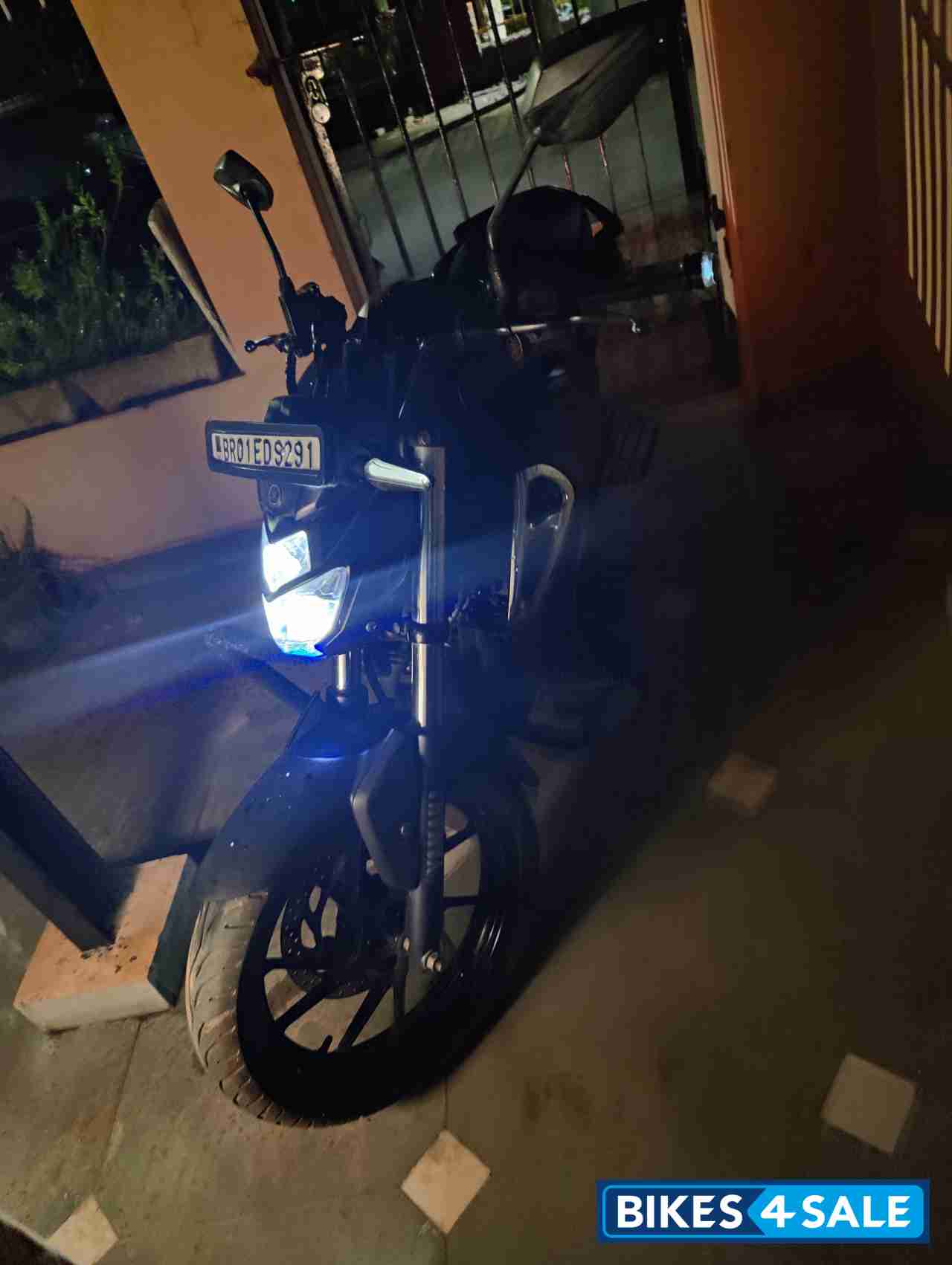 Dark Grey Yamaha FZ-S FI V3 BS6