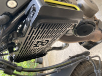 Grey Husqvarna Svartpilen Svartpilen 2021