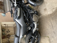 Grey Husqvarna Svartpilen Svartpilen 2021