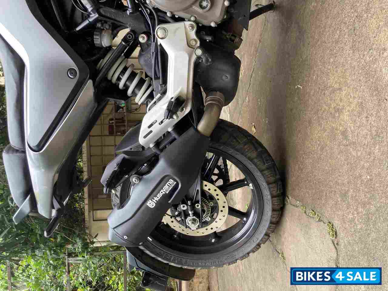 Grey Husqvarna Svartpilen Svartpilen 2021