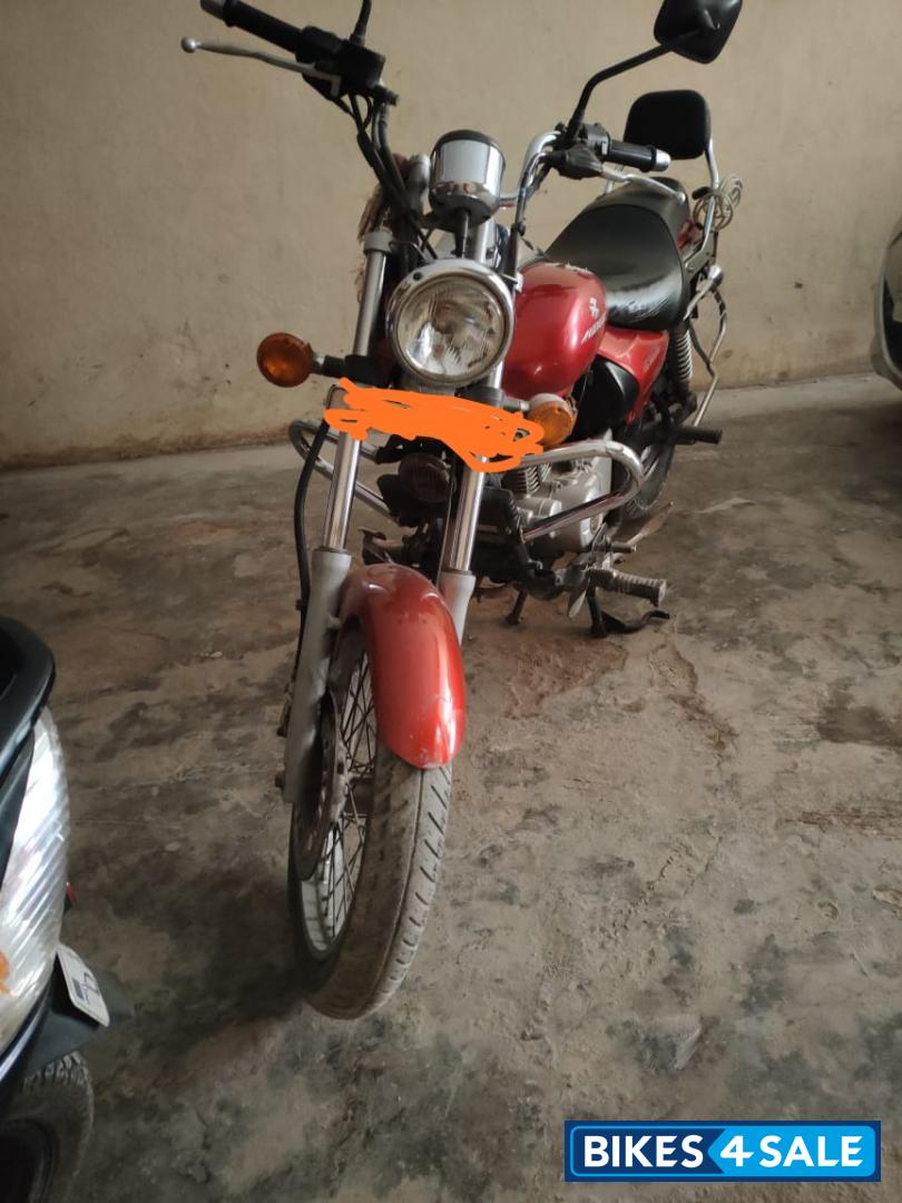Bajaj Avenger 220 DTS-i