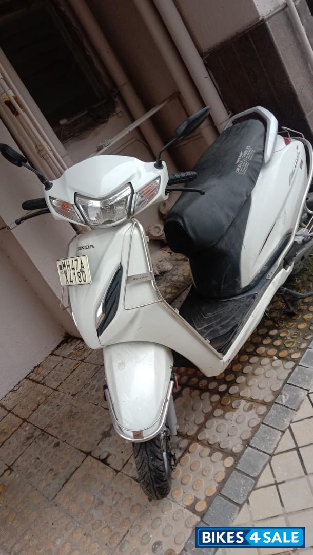 Pearl Precious White Honda Activa 6G