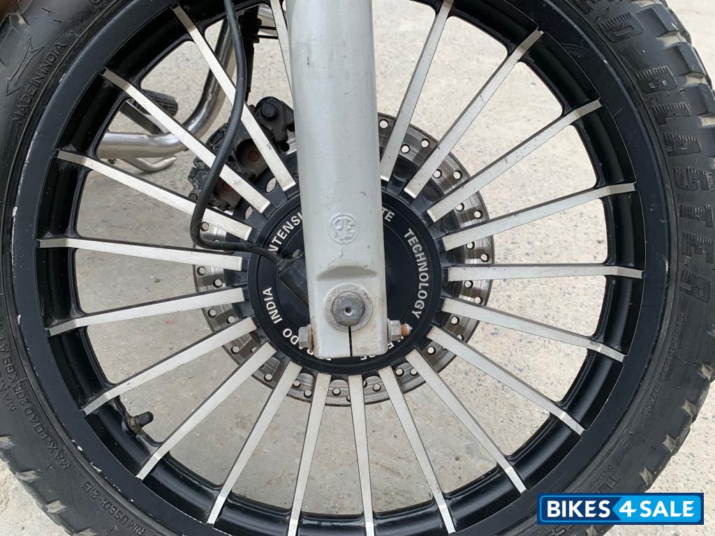 Royal Enfield Thunderbird 350 Royal Enfield Thunderbird 350