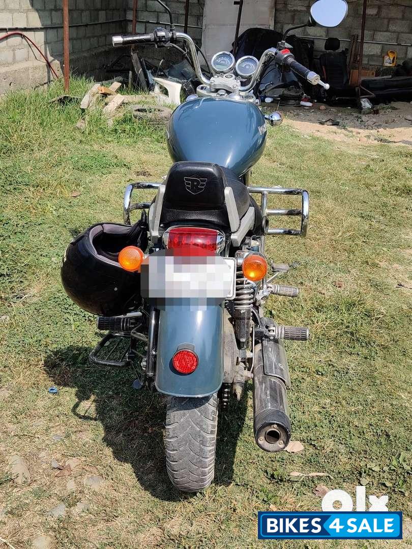 Asphalt Royal Enfield Thunderbird 350