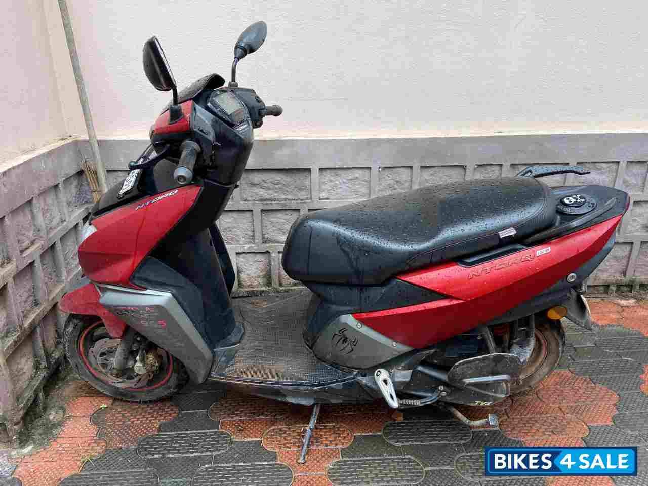 Red TVS NTORQ 125