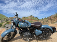Royal Enfield Classic Signals Airborne Blue