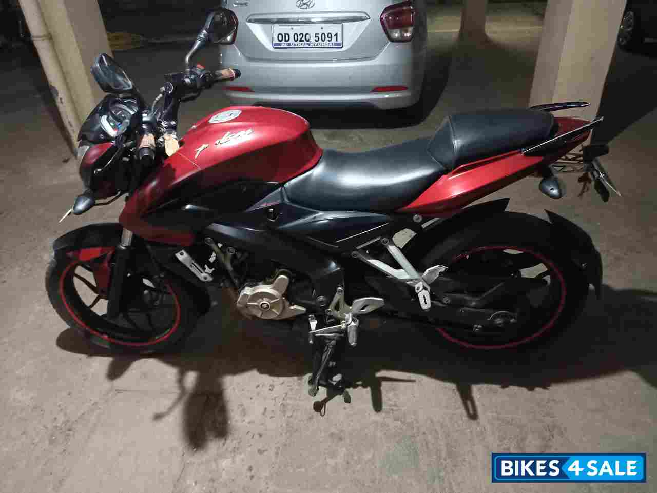 Matte Red Bajaj Pulsar 200 NS