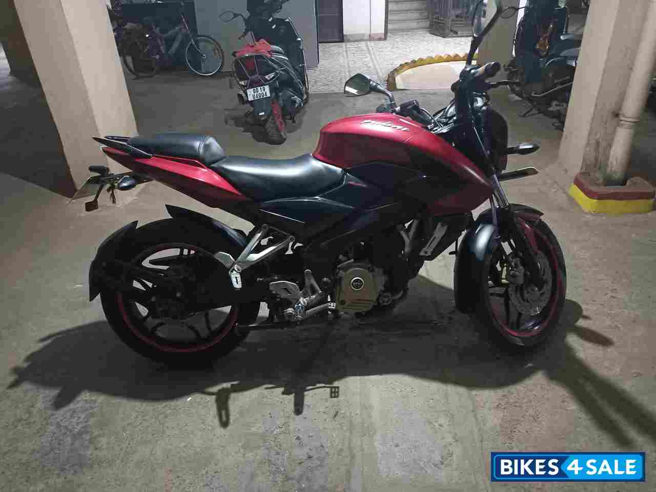 Matte Red Bajaj Pulsar 200 NS