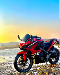 Bajaj Pulsar RS 200