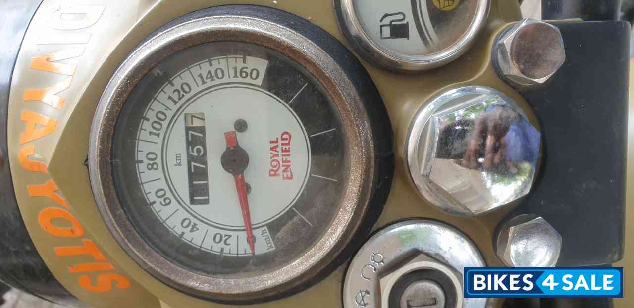 Royal Enfield Bullet 350 Signals DUAL ABS