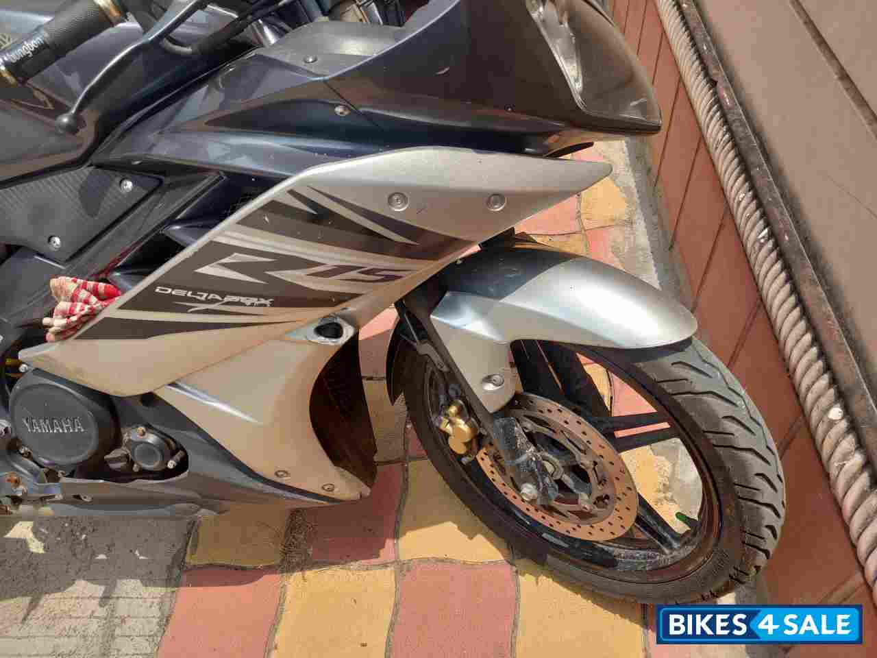 Gray Yamaha YZF R15 V2