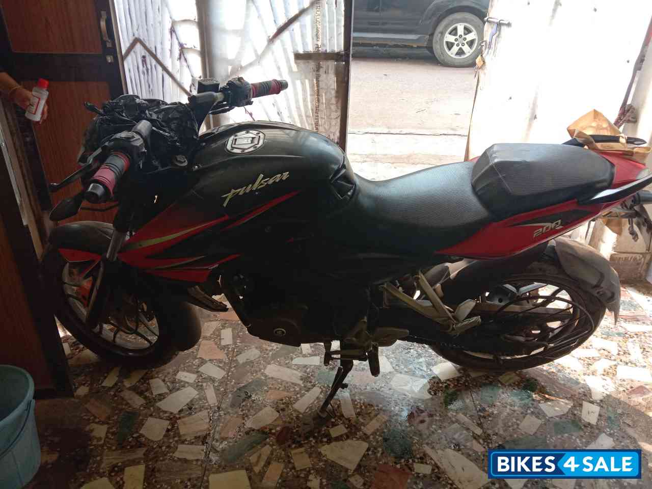 Bajaj Pulsar 200 NS