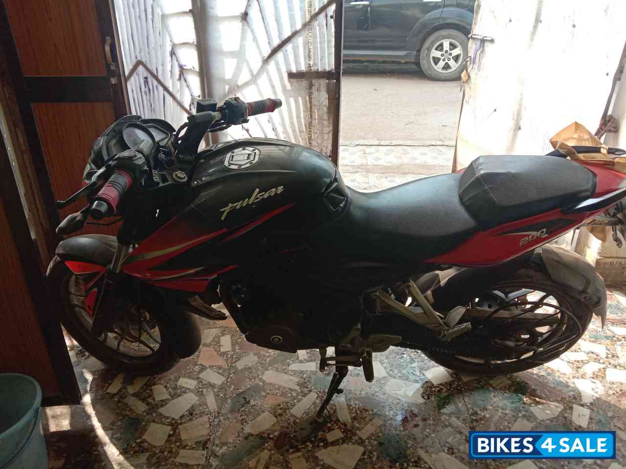Bajaj Pulsar 200 NS