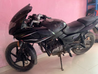 Bajaj Pulsar 220F