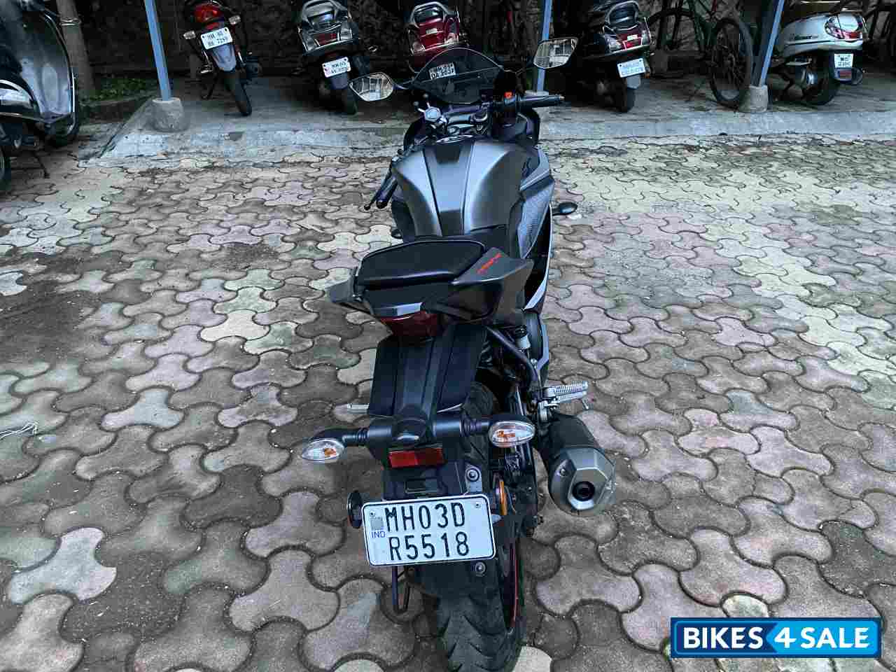 Thunder Grey Yamaha YZF R15 V3