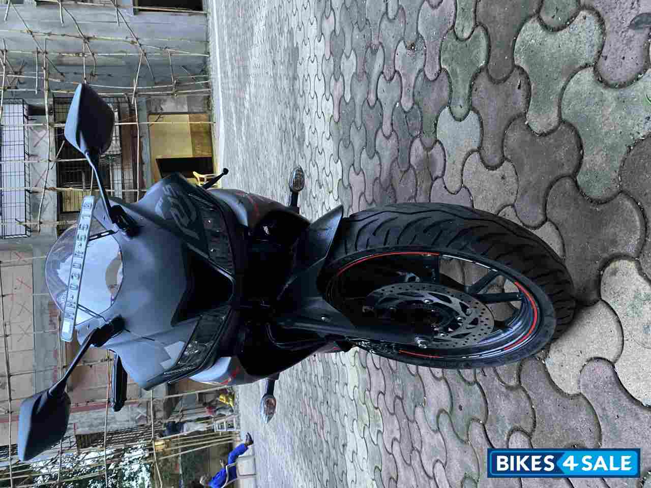 Thunder Grey Yamaha YZF R15 V3