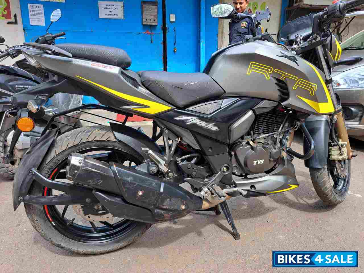 Matte Grey & Yellow TVS Apache RTR 200 4V