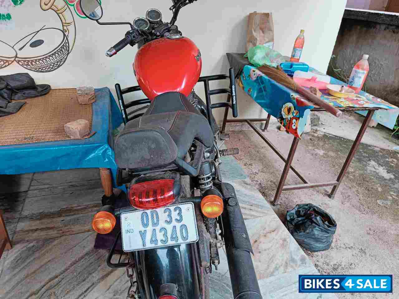 Red Royal Enfield Thunderbird X 350