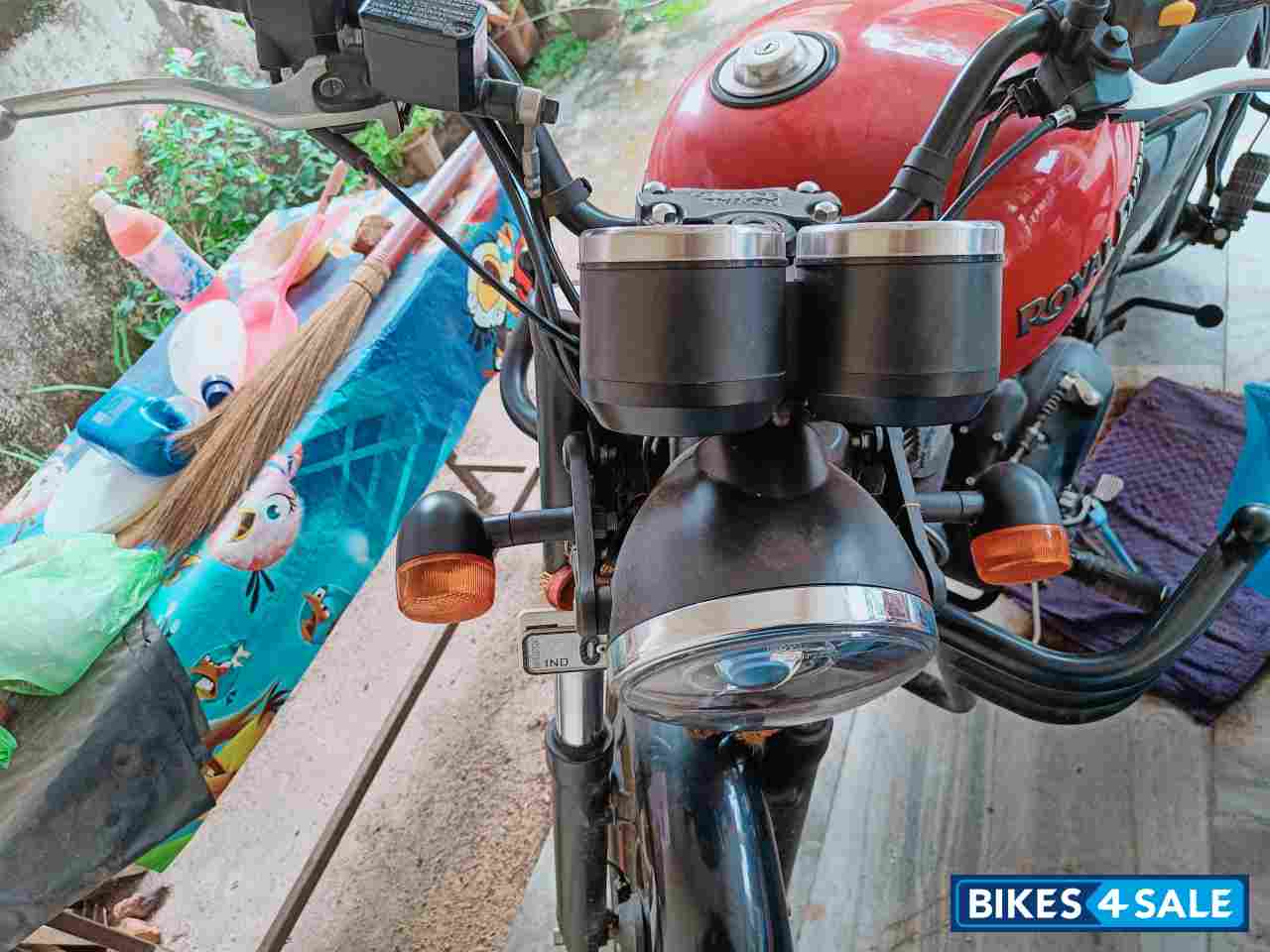 Red Royal Enfield Thunderbird X 350