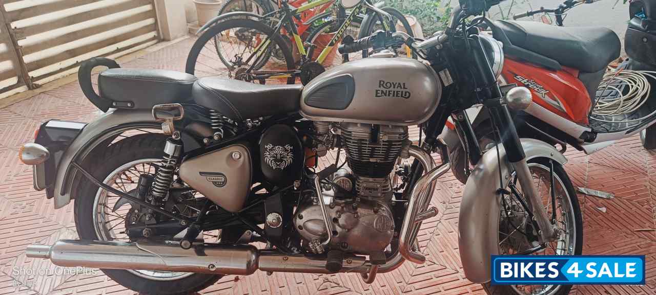 Royal Enfield Classic Gunmetal Grey