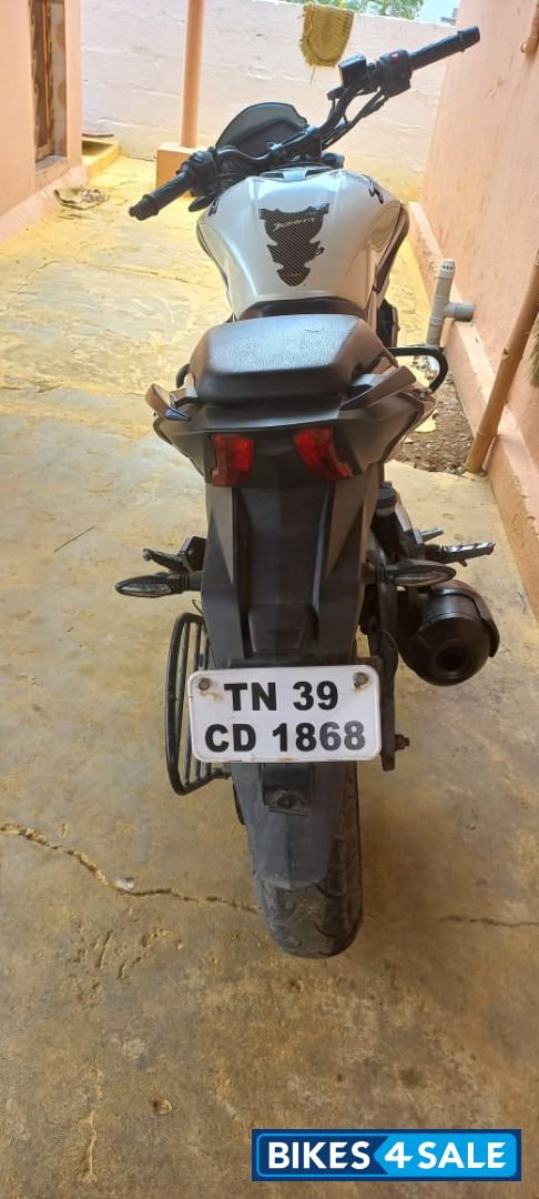 Bajaj Dominar 400