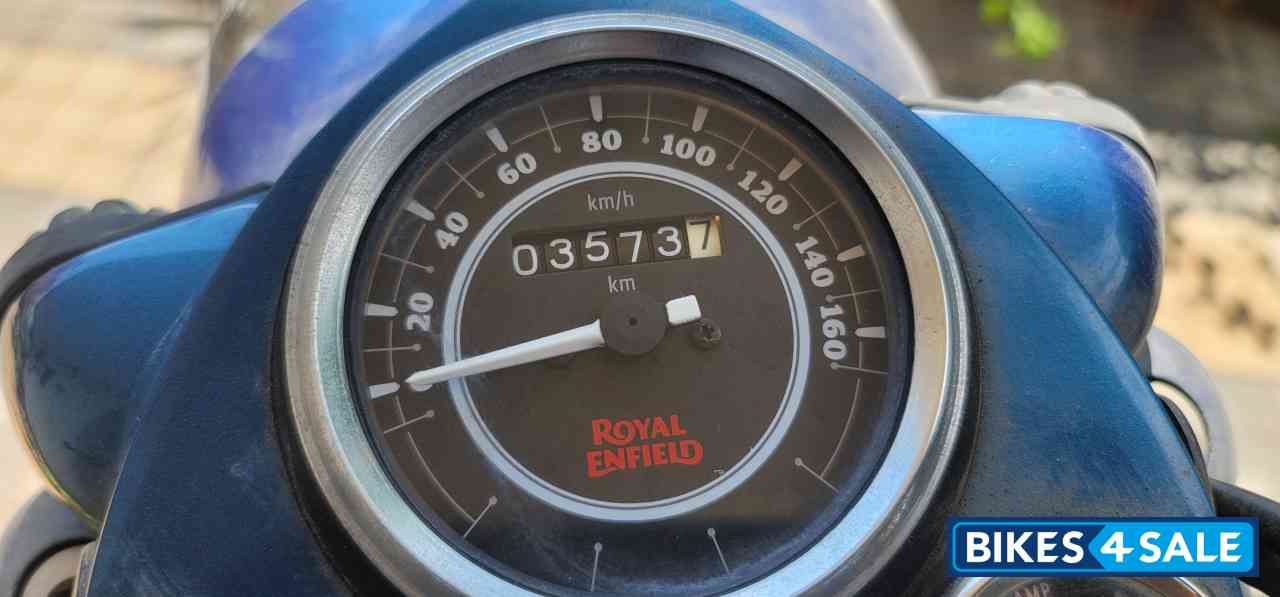 Blue Royal Enfield Bullet 350 ES BS6