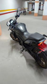 Black Matt Bajaj Dominar 400 Disc