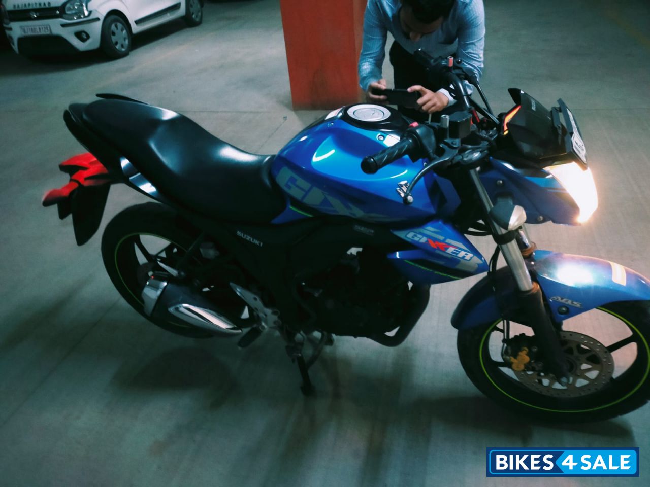 Blue And Black Suzuki Gixxer ABS