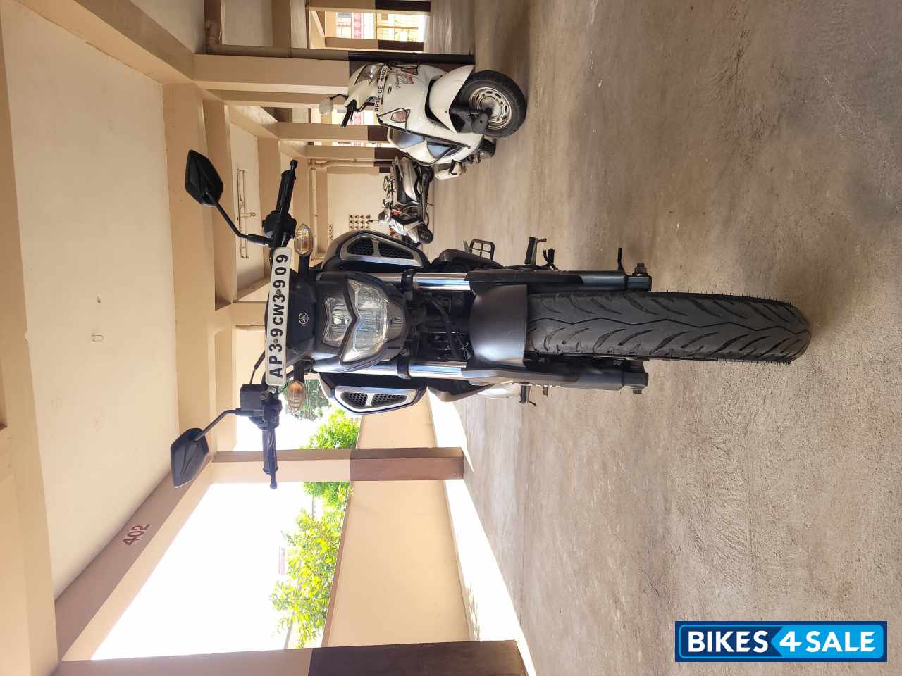 Yamaha FZ-S FI V3 Yamaha FZ-S FI V3