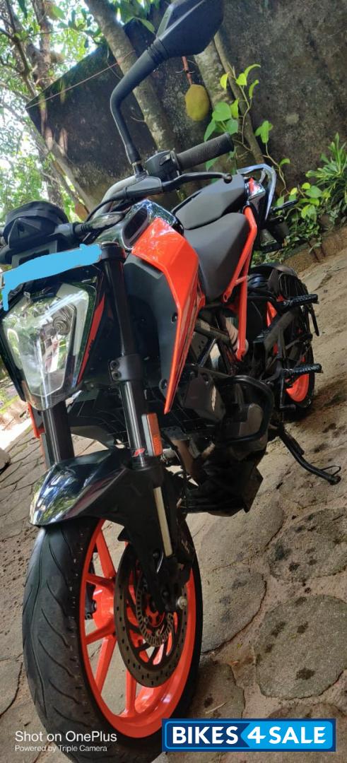 Electronic Orange KTM Duke 200 ABS