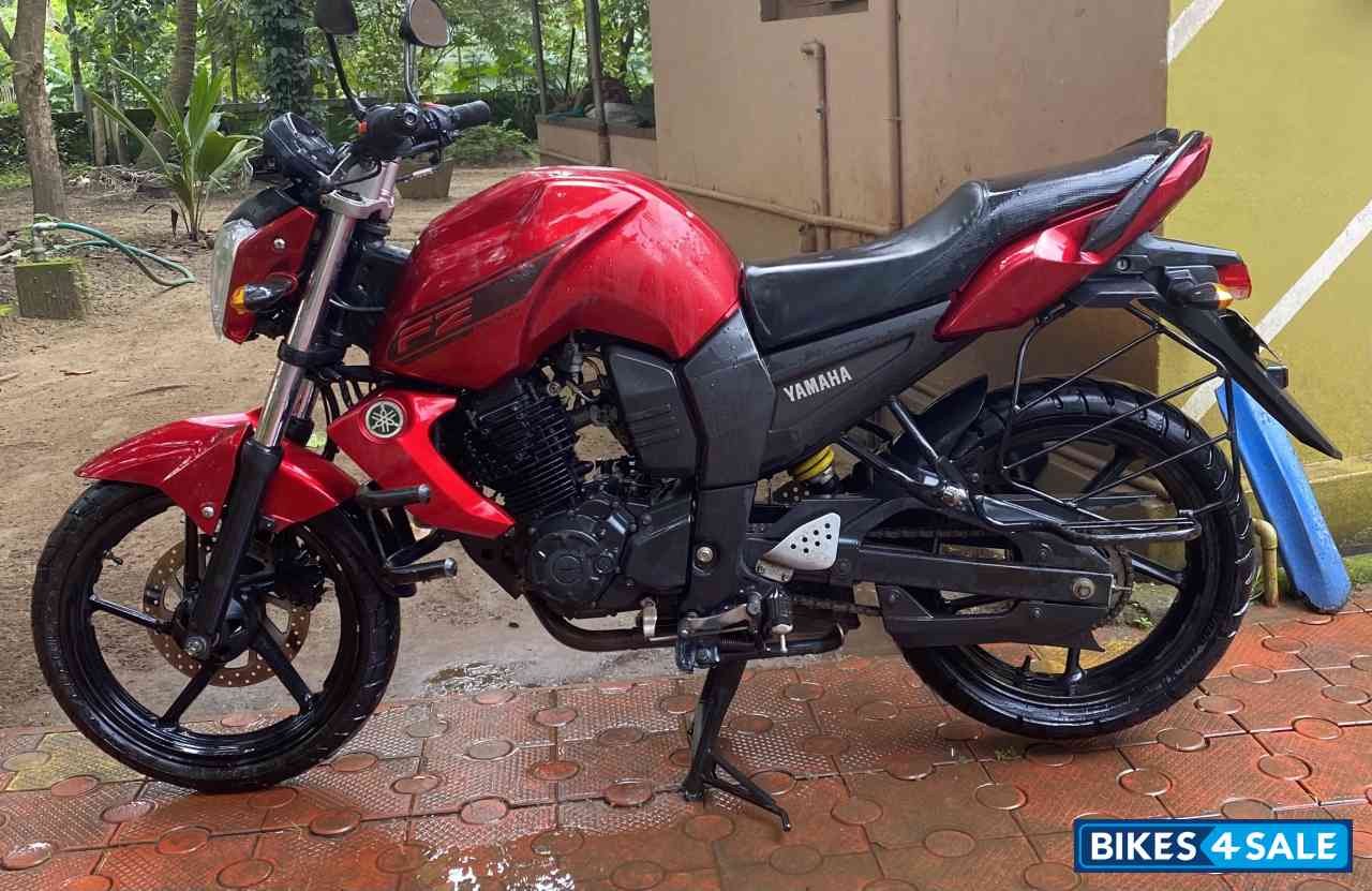 Red Yamaha FZ