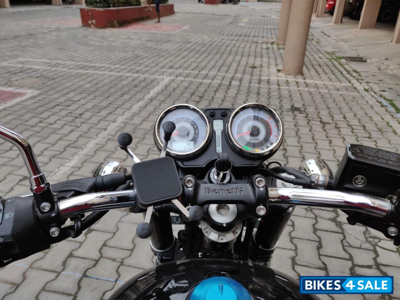 Benelli Imperiale 400