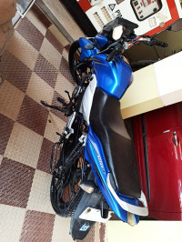 Blue Bajaj Discover 100T
