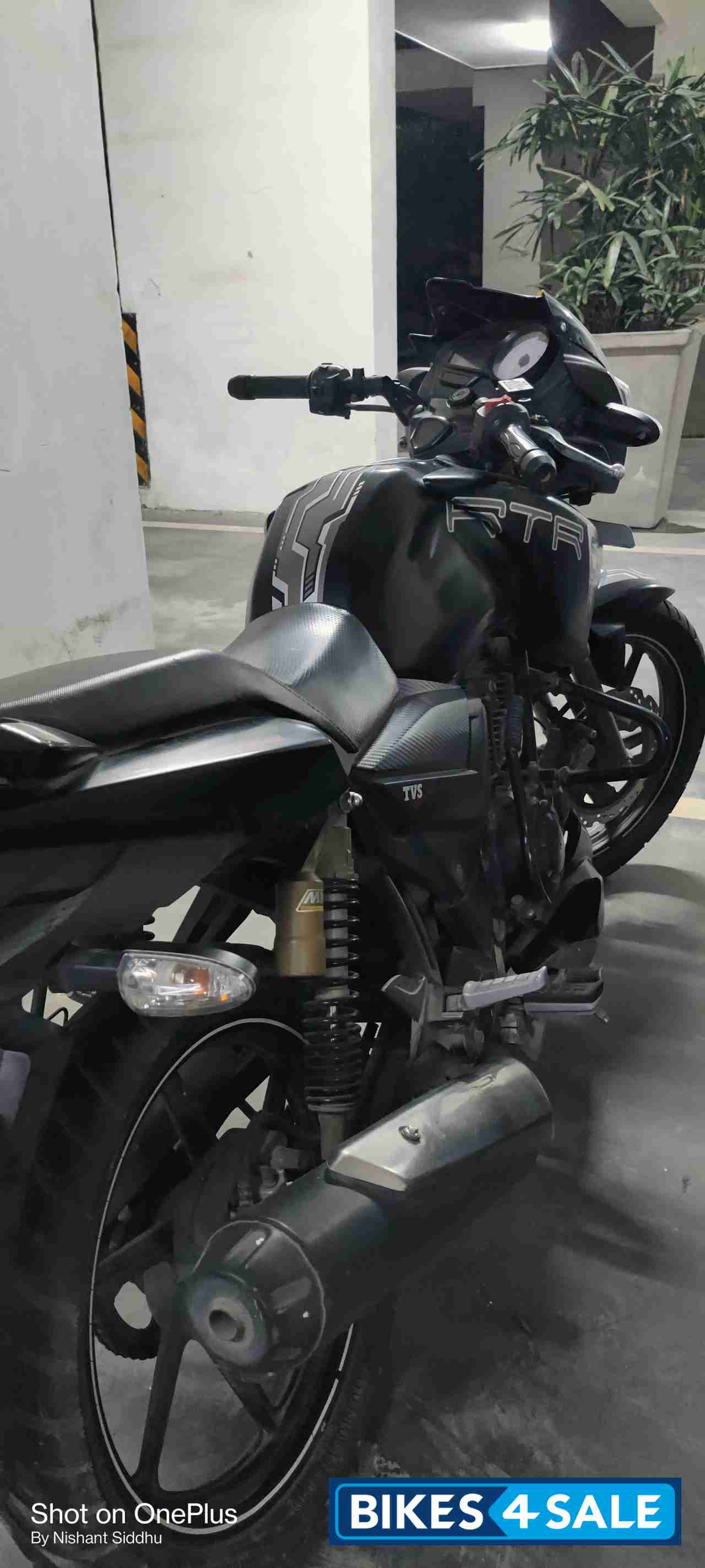 Matte Black TVS Apache RTR 180 Matte Black TVS Apache RTR 180