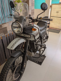 Snow Royal Enfield Himalayan