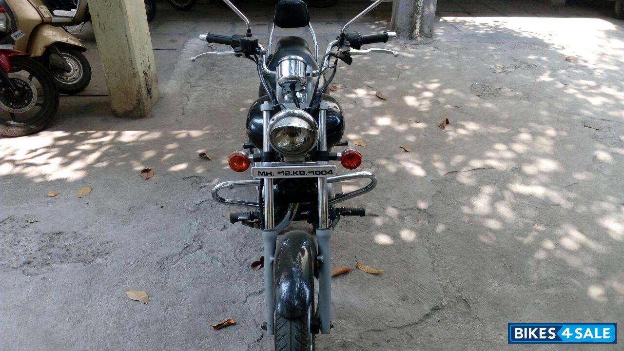 Bajaj Avenger 220 DTS-i