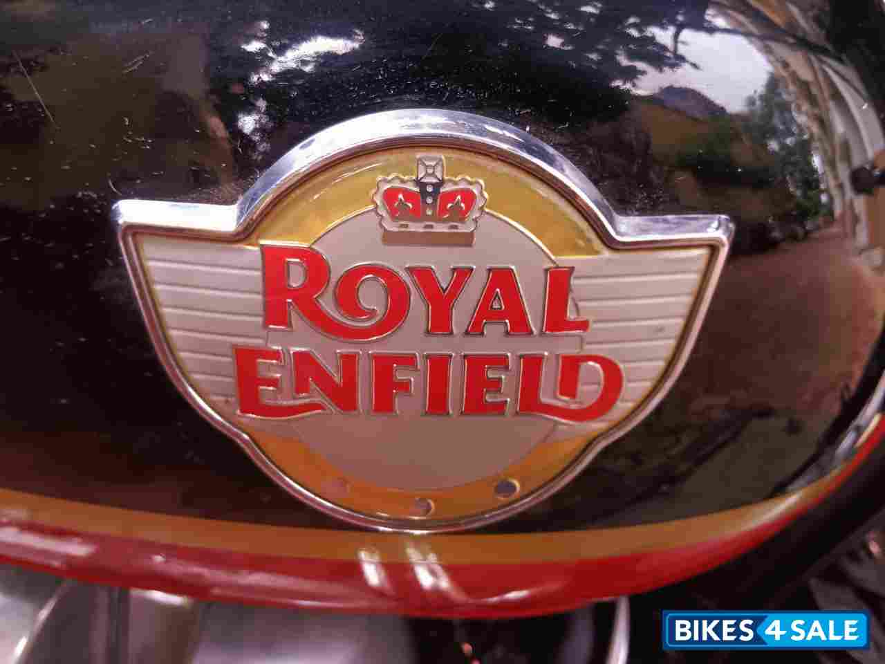 Black Royal Enfield Interceptor 650 Twin