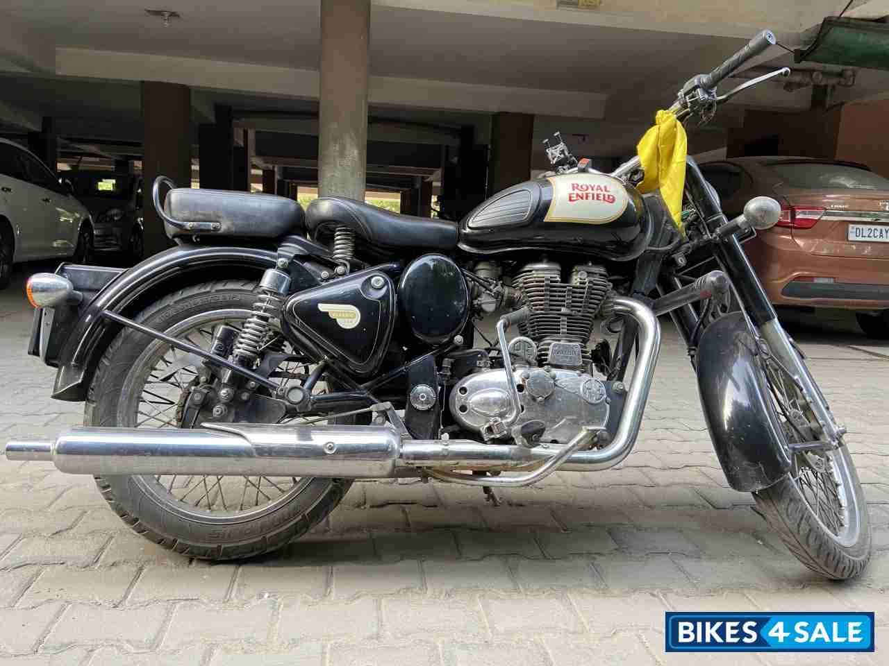 Black Royal Enfield Classic 350