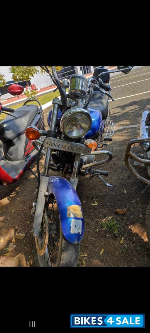 Bajaj Avenger 220 DTS-i