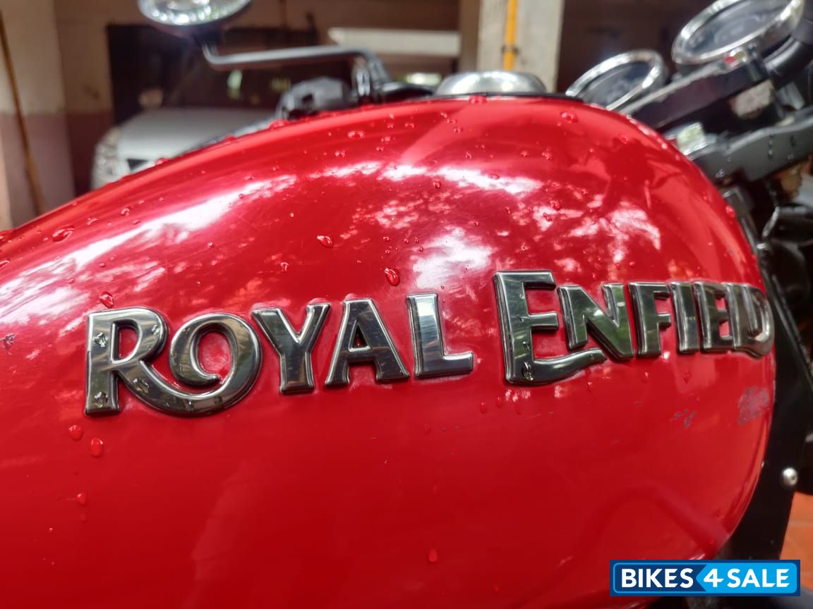 Roving Red Royal Enfield Thunderbird X 350