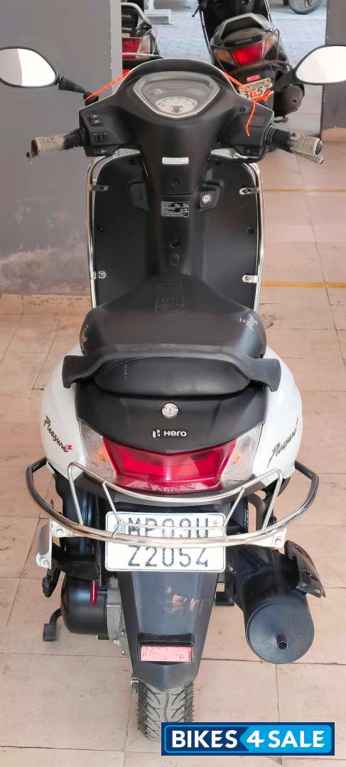 Silver White Hero Pleasure Plus 110