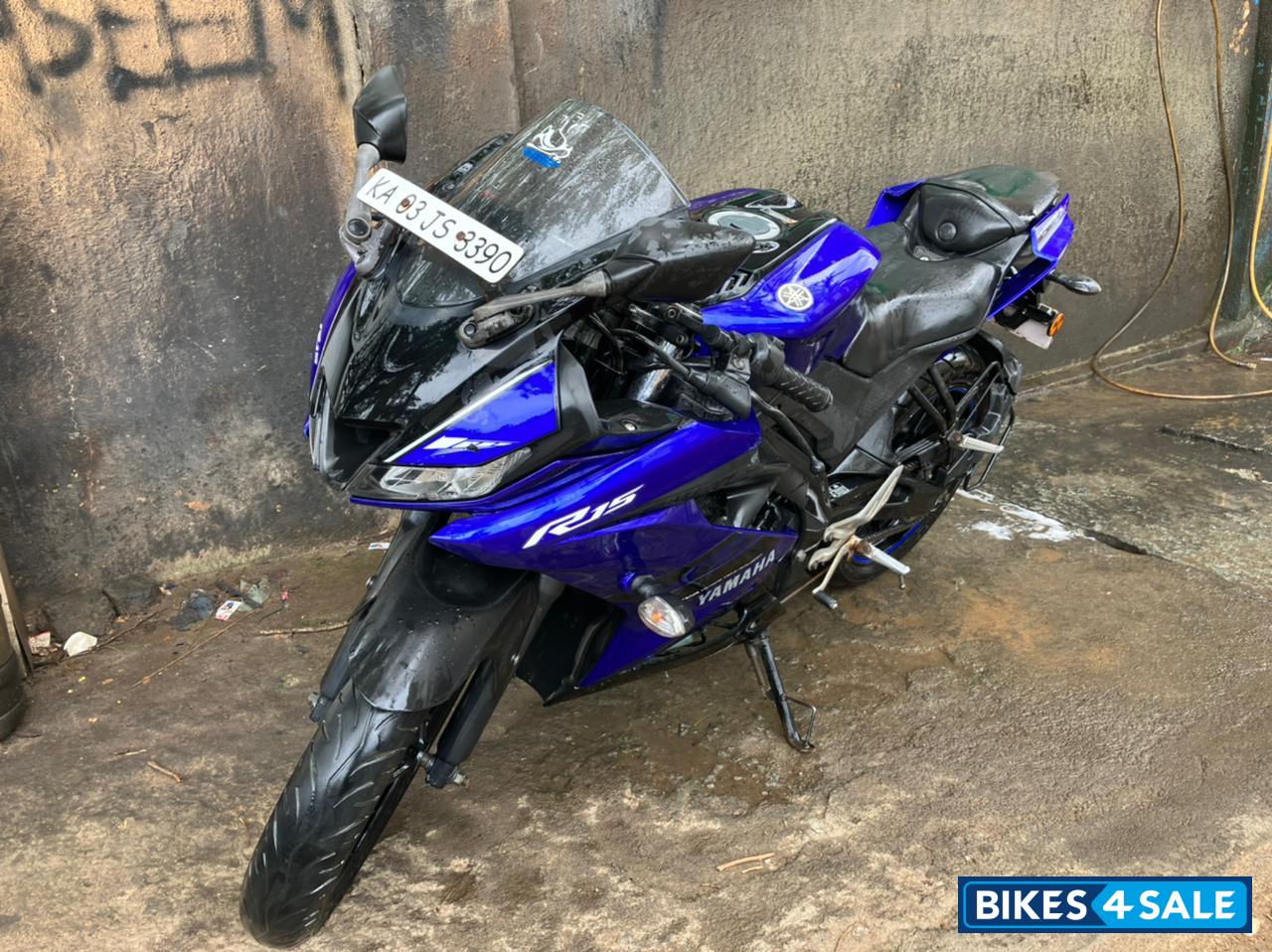 Racing Blue Yamaha YZF R15 V3