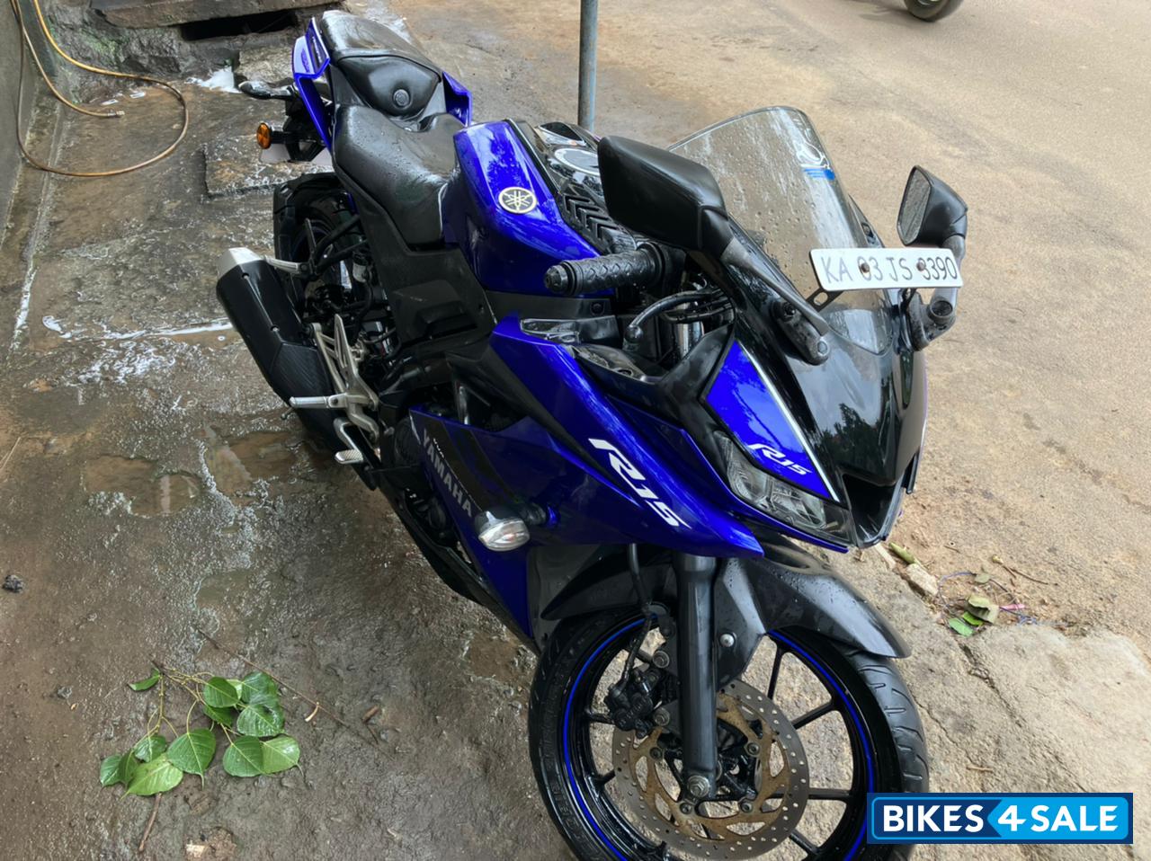 Racing Blue Yamaha YZF R15 V3