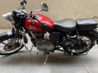 Royal Enfield Classic 350 Redditch Red