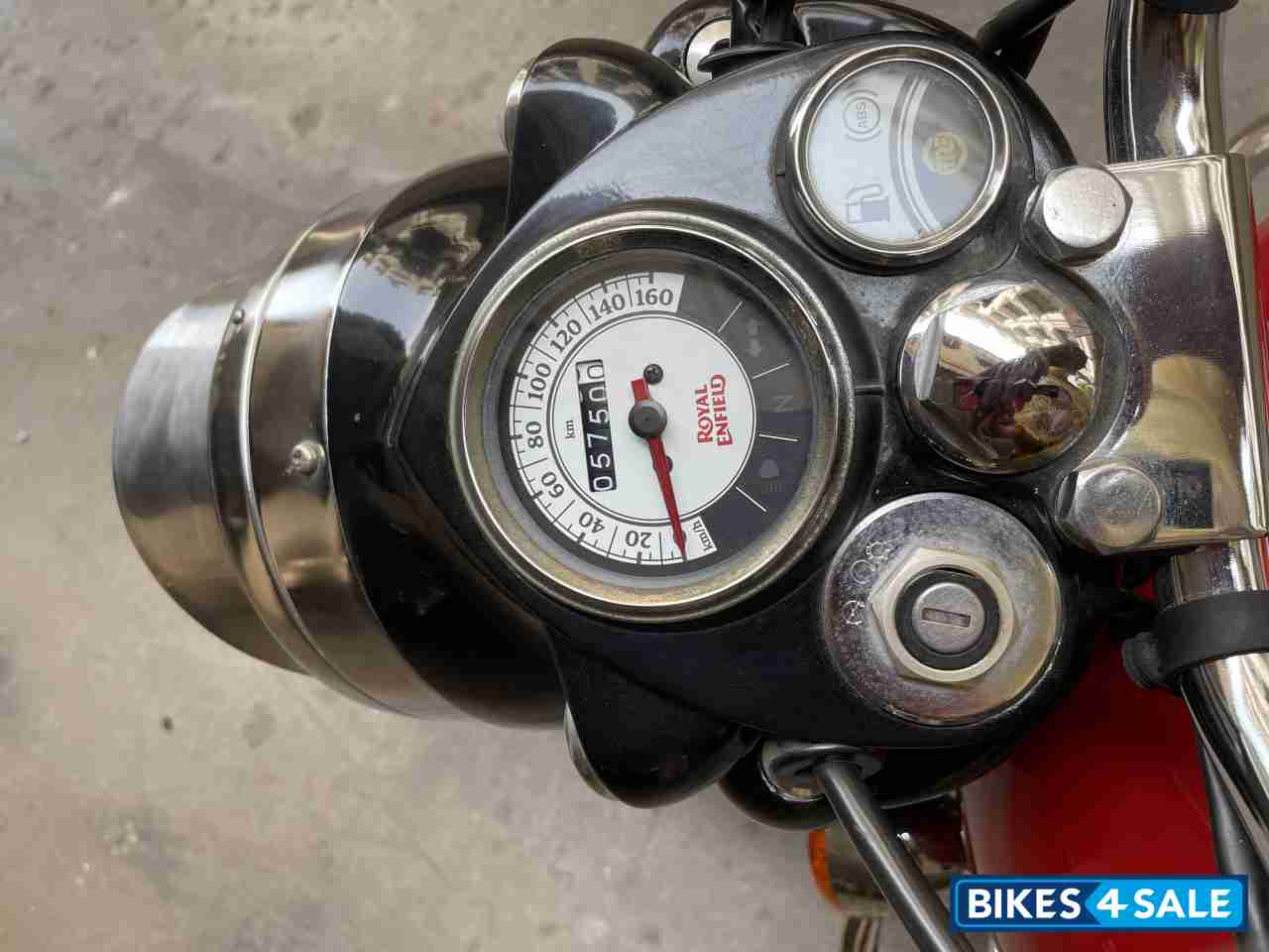 Royal Enfield Classic 350 Redditch Red