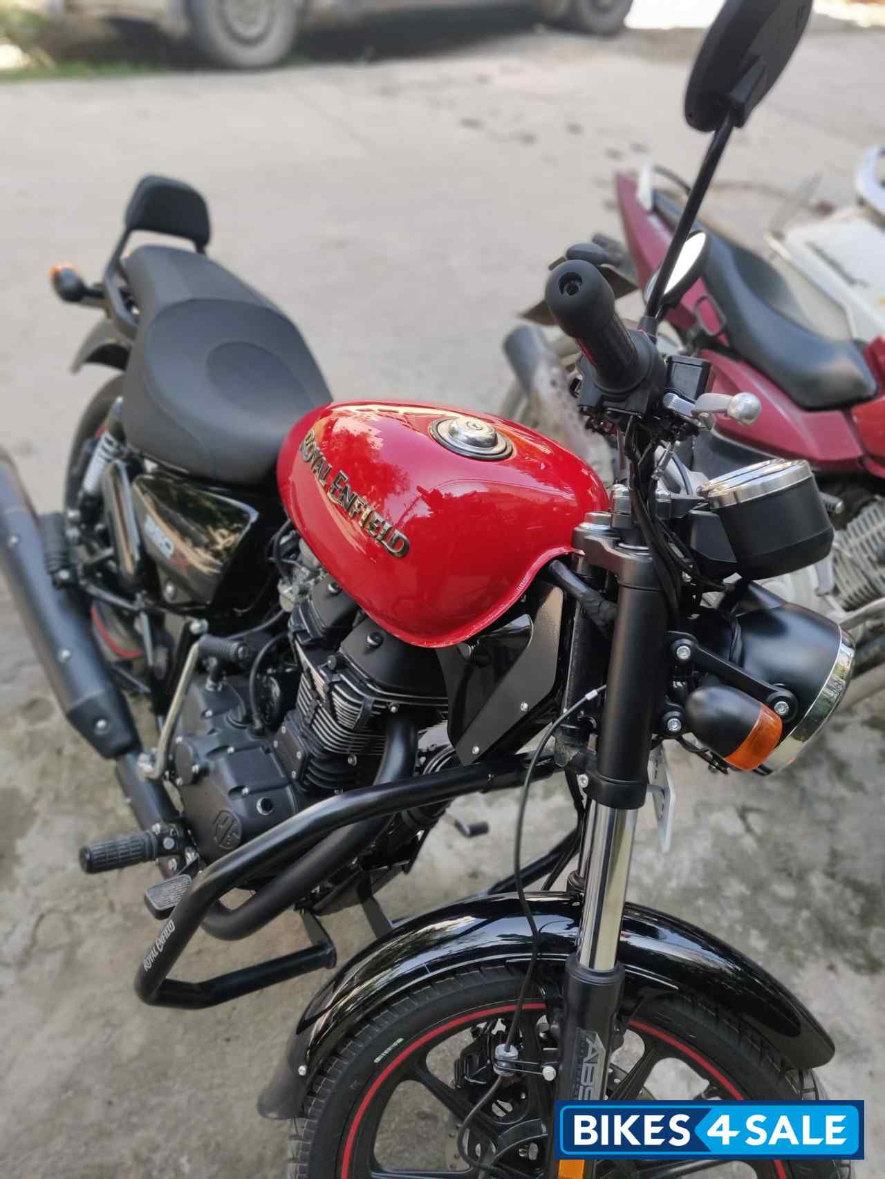 Roving Red Royal Enfield Thunderbird X 350