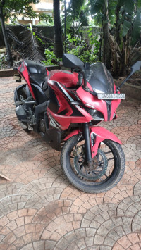 Bajaj Pulsar RS 200 ABS
