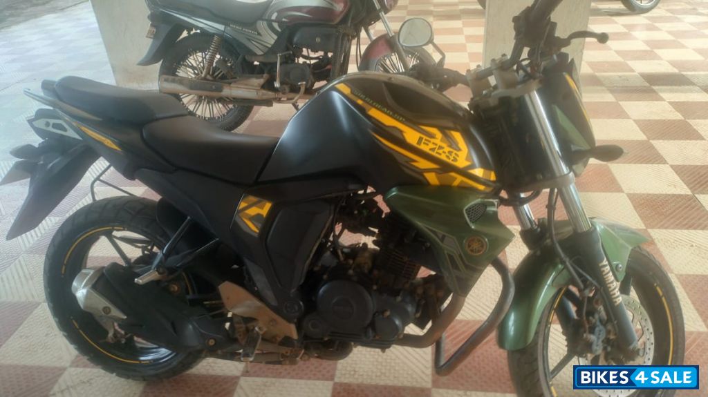 Yamaha FZ-S