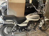 White Bajaj Avenger Cruise 220